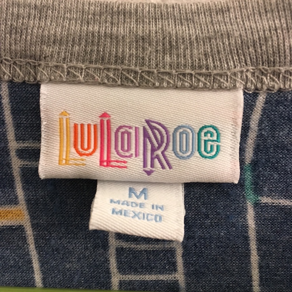 LuLaRoe Randy shirt - Picture 3 of 4